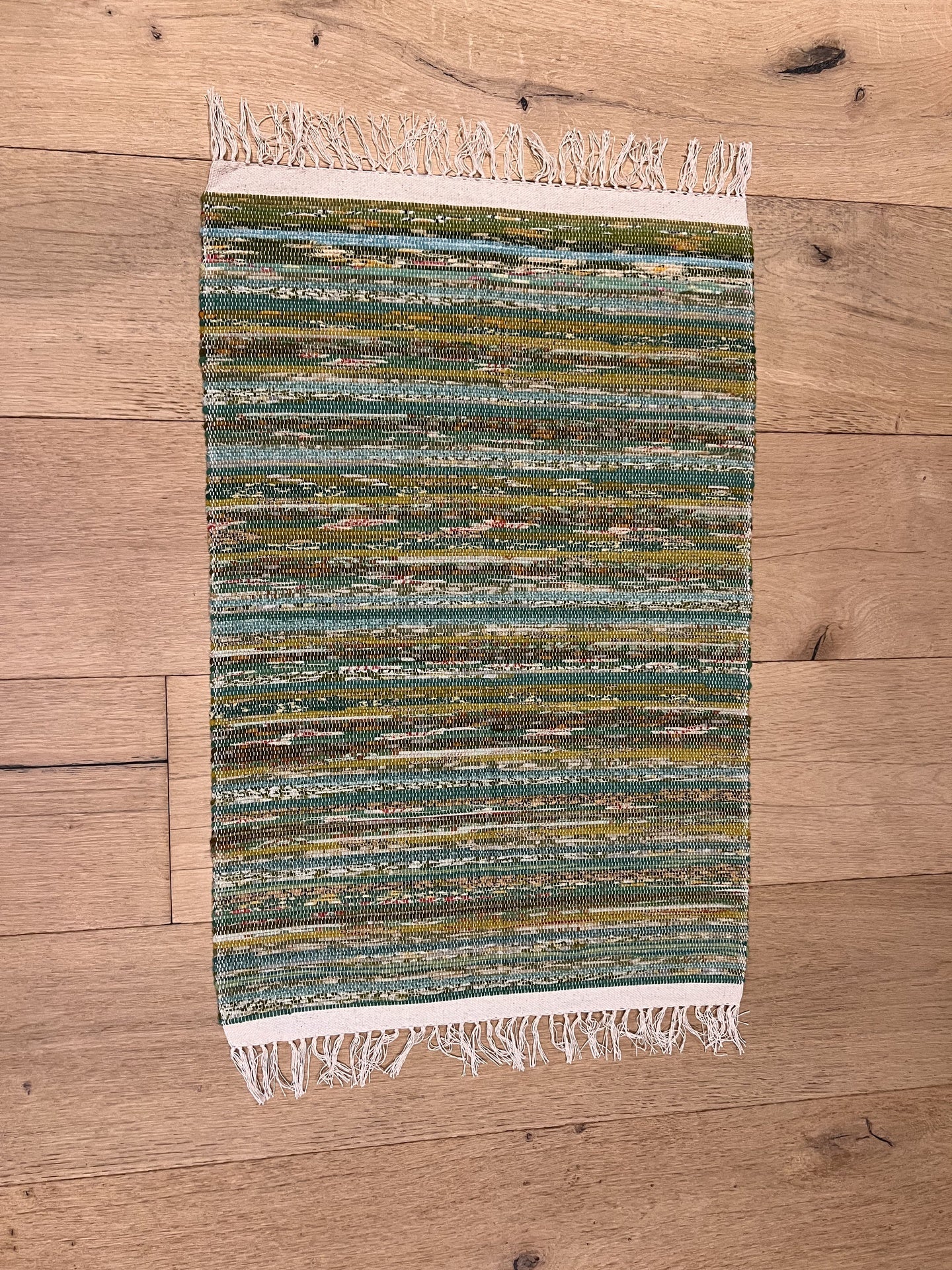 New Handwoven Sari Showermat -(Green Glow)