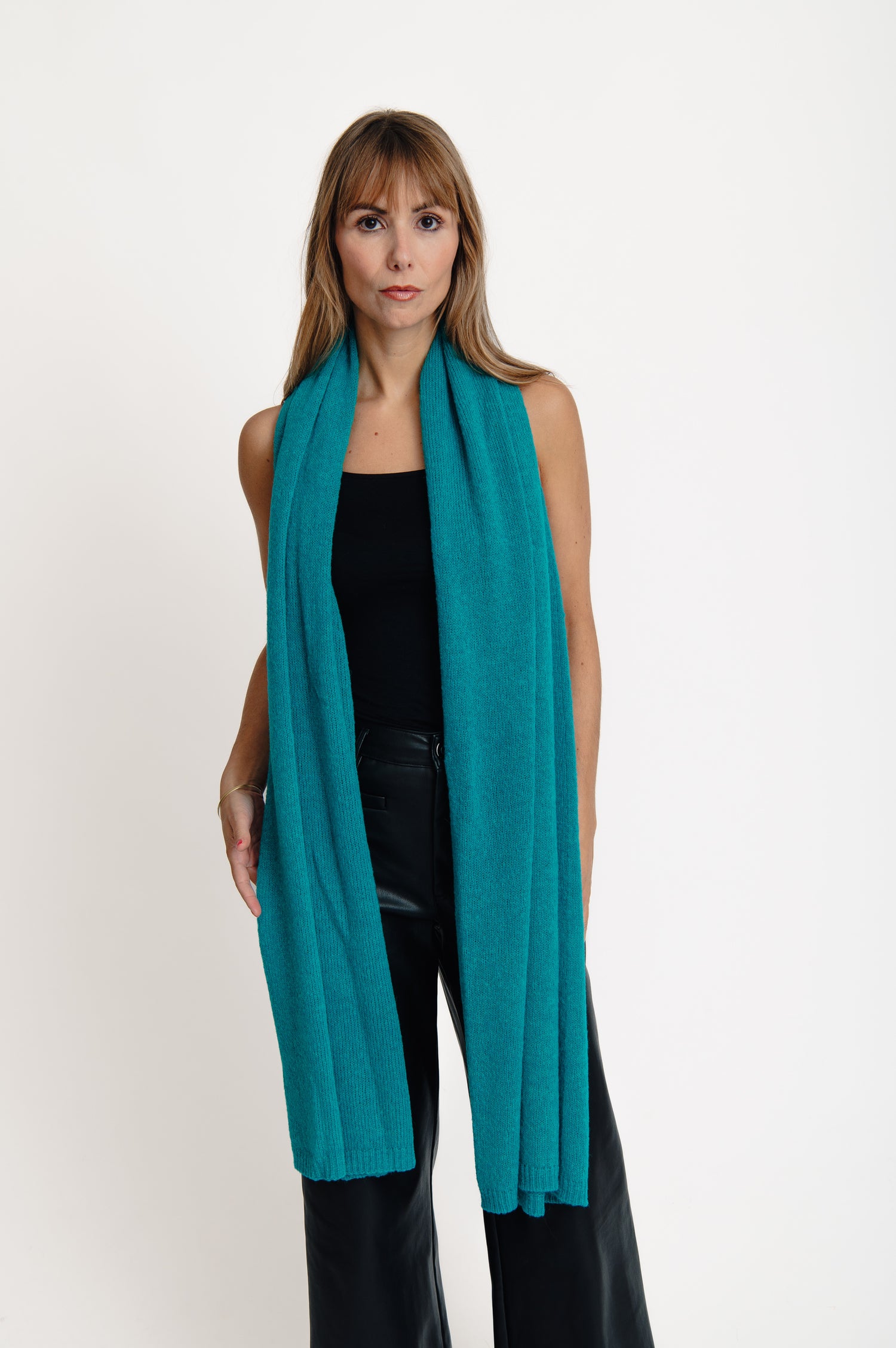HONESTA SCARF