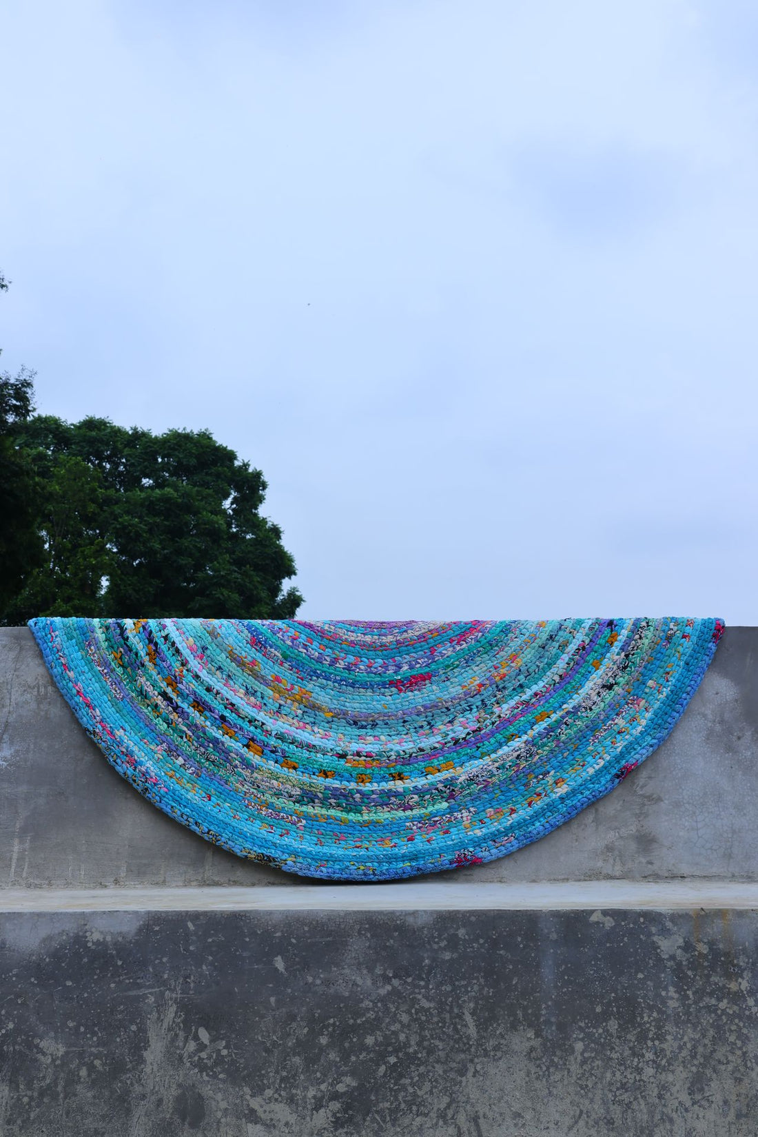 Bright Starling Rug Round Large 0038 BIS